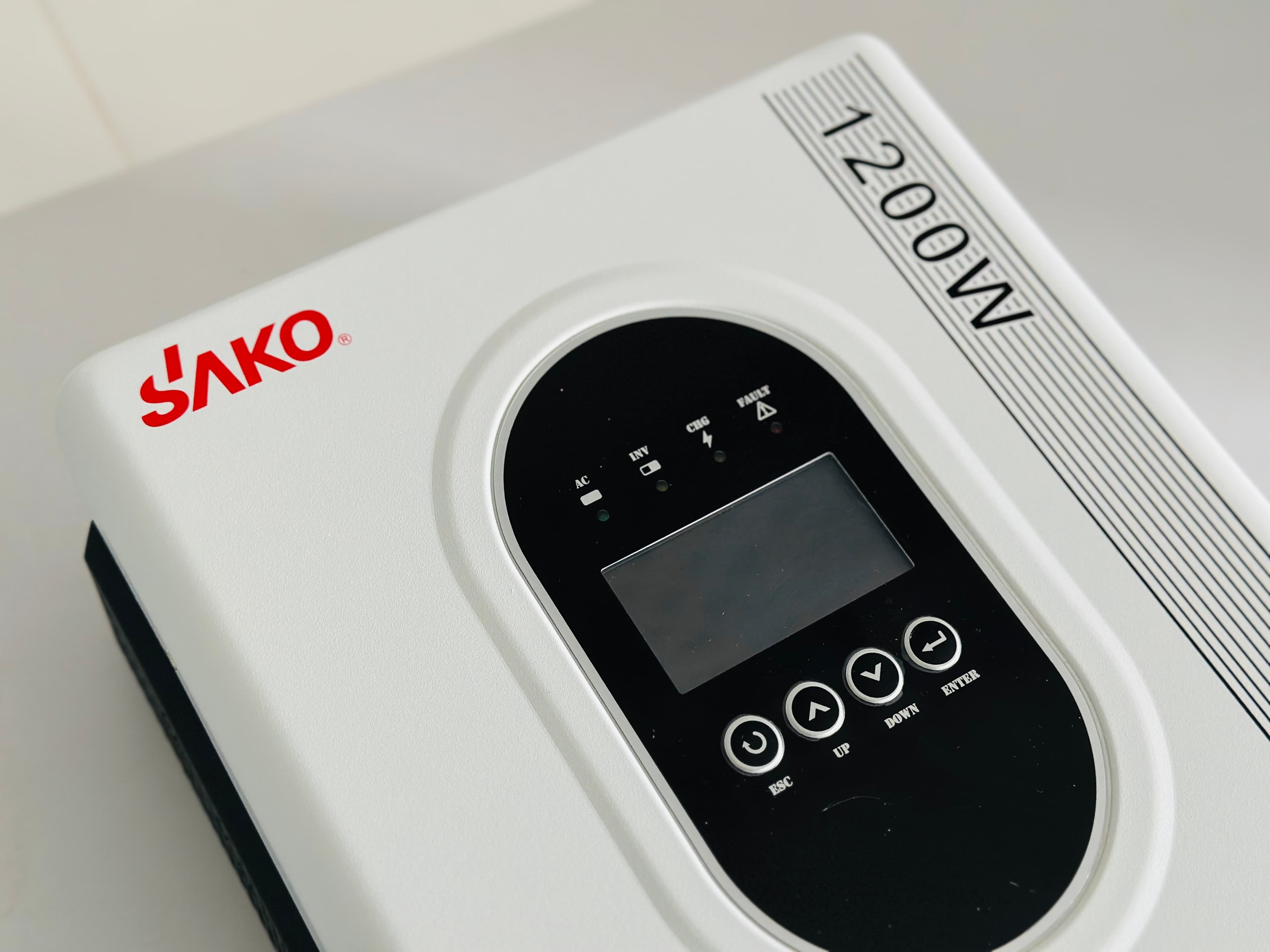 SAKO E-SUN 1.2KVA 12V Off-Grid Hybrid Inverter thumbnail 3